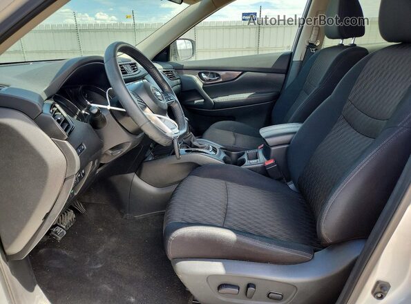 5N1AT2MV5KC731906 2019 NISSAN ROGUE Silver Вид салону спереду