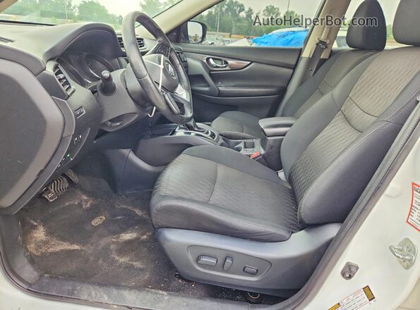 5N1AT2MV7JC787134 2018 NISSAN ROGUE Black Widok wnętrza z przodu