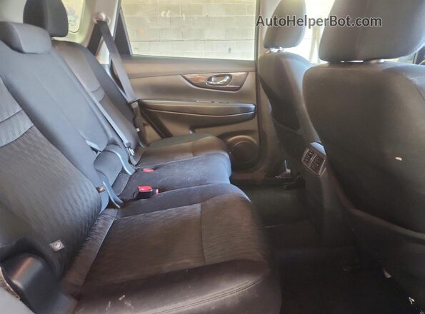 5N1AT2MV8JC748410 2018 NISSAN ROGUE Gray Widok wnętrza z tyłu