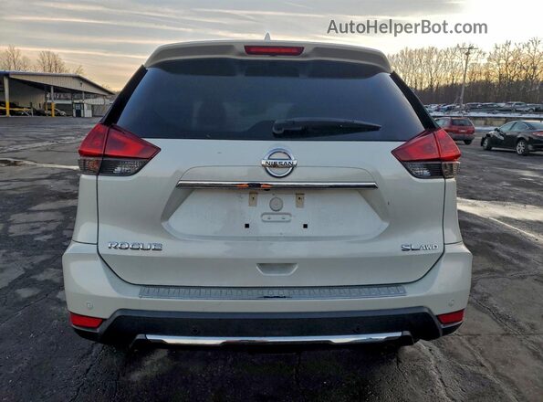 5N1AT2MVXLC738450 2020 NISSAN ROGUE White Rear view
