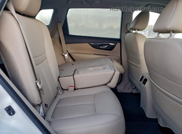 5N1AT2MVXLC738450 2020 NISSAN ROGUE White Rear interior view