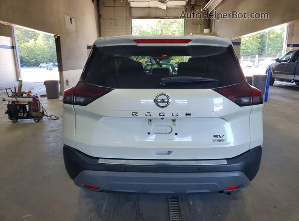 5N1AT3BA2MC821183 2021 NISSAN ROGUE White Вид ззаду