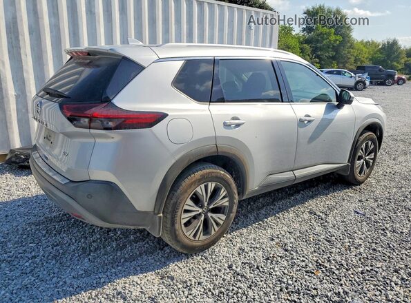 5N1AT3BA7MC681888 2021 NISSAN ROGUE Silver Trasero derecho
