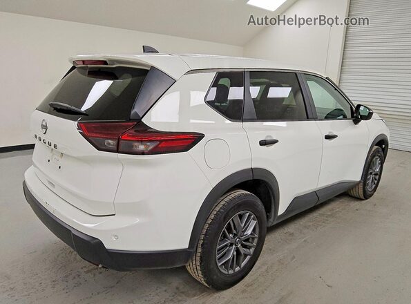 5N1BT3AA7RC753184 2024 NISSAN ROGUE Белый Задняя правая четверть