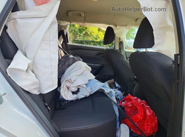 5N1BT3AB2RC689905 2024 NISSAN ROGUE White Հետևի նստատեղերի տեսք