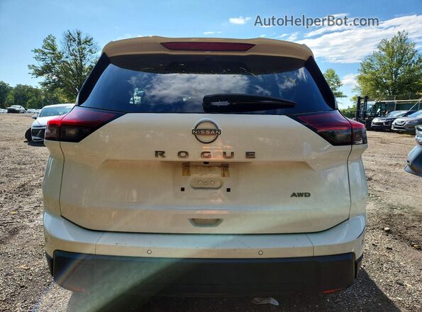 5N1BT3AB2RC689905 2024 NISSAN ROGUE White Հետևի տեսք