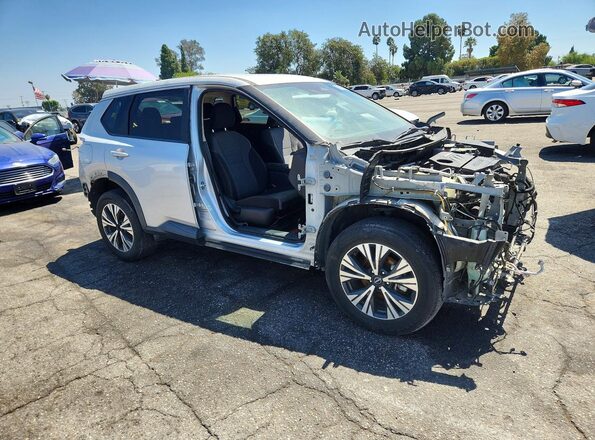 5N1BT3BA1PC692653 2023 NISSAN ROGUE Серебряный Передняя правая четверть
