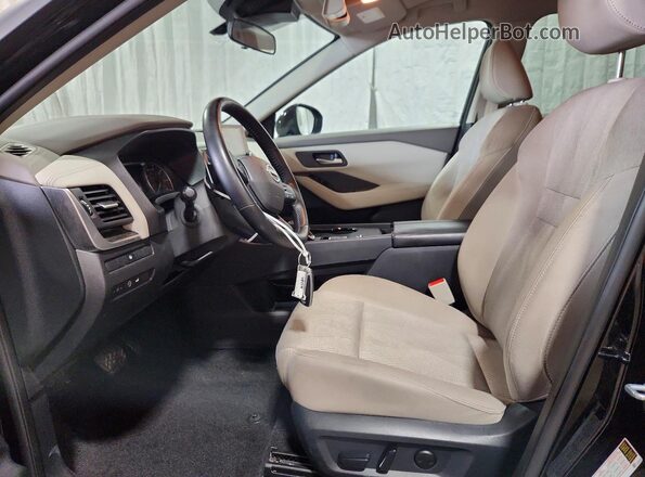 5N1BT3BA3SC790818 2025 NISSAN ROGUE Черный Вид салона спереди