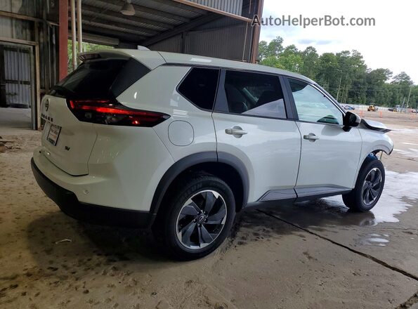 5N1BT3BA4RC678152 2024 NISSAN ROGUE White უკანა მარჯვენა