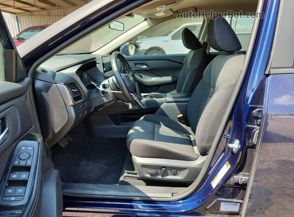 5N1BT3BA4SC832736 2025 NISSAN ROGUE Синий Вид салона спереди