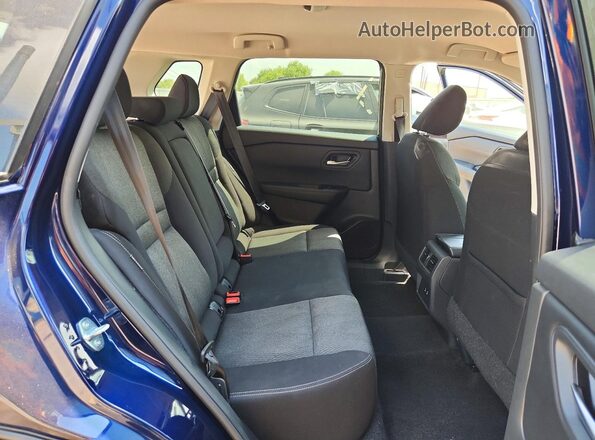 5N1BT3BA4SC832736 2025 NISSAN ROGUE Синий Вид задней части салона