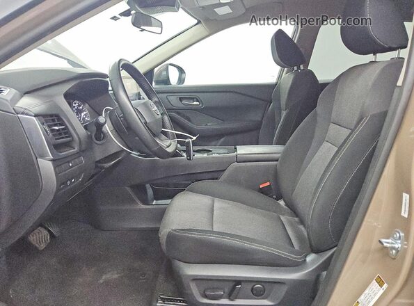 5N1BT3BA7SC817616 2025 NISSAN ROGUE Коричневый Вид салона спереди