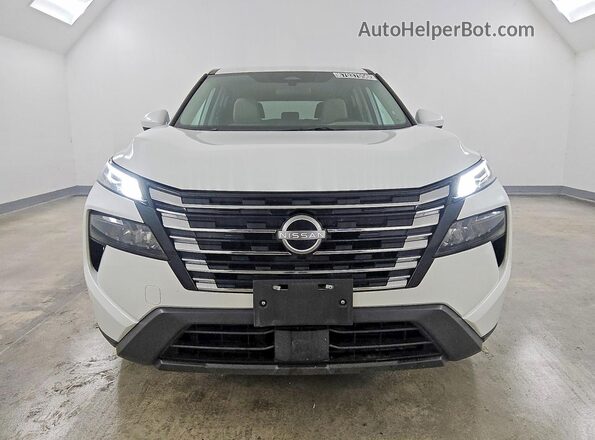 5N1BT3BAXSC776124 2025 NISSAN ROGUE White Front view