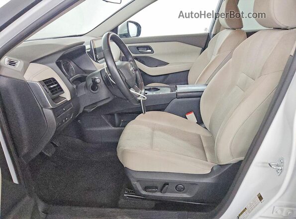 5N1BT3BAXSC776124 2025 NISSAN ROGUE White Front interior view
