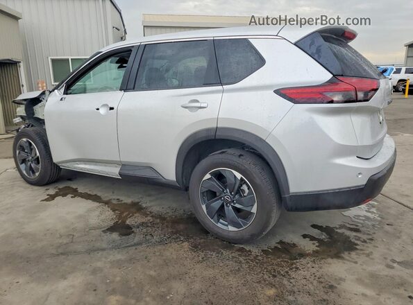 5N1BT3BB5SC809409 2025 NISSAN ROGUE Silver Trasero izquierdo