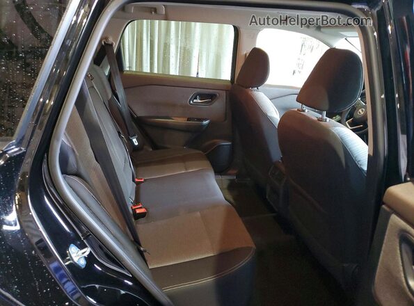 5N1BT3BB7PC834898 2023 NISSAN ROGUE Черный Вид задней части салона