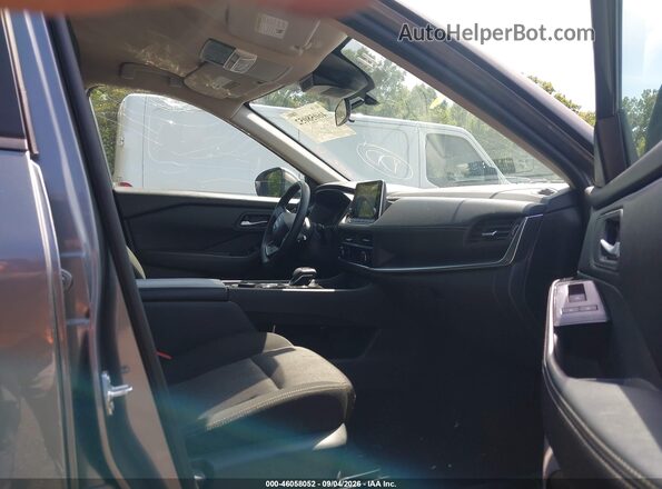 5N1BT3BB8SC831811 2025 NISSAN ROGUE Gray Vista interior delantera