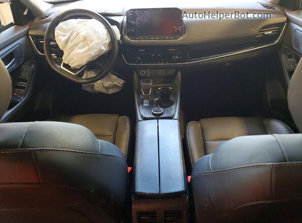 5N1BT3CBXPC841312 2023 NISSAN ROGUE Серебряный Вид панели приборов