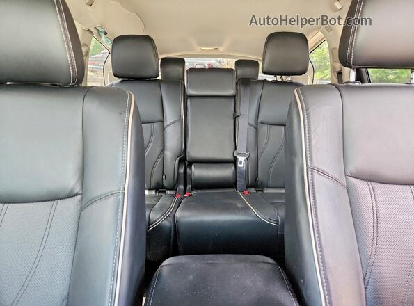 5N1DL0MM0LC521563 2020 INFINITI QX60 White Rear seats view