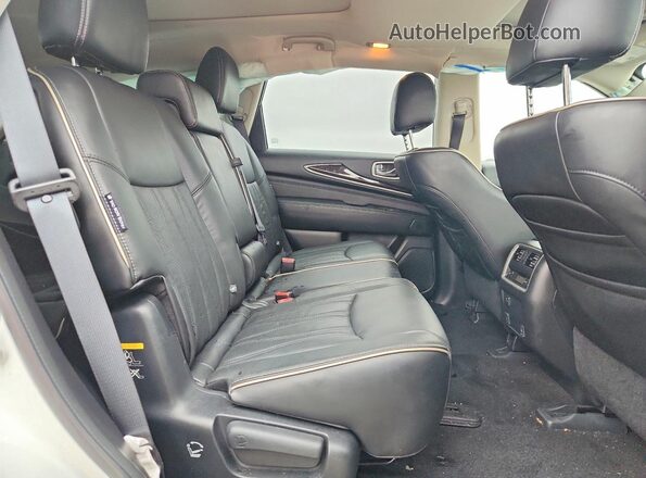 5N1DL0MM8JC521050 2018 INFINITI QX60 White Vista interior trasera