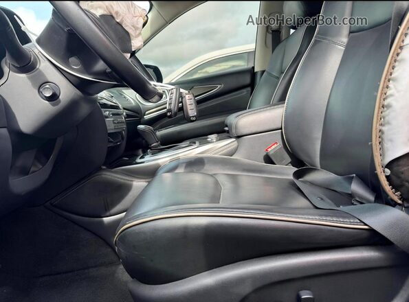 5N1DL0MN9KC569540 2019 INFINITI QX60 White Вид салону спереду