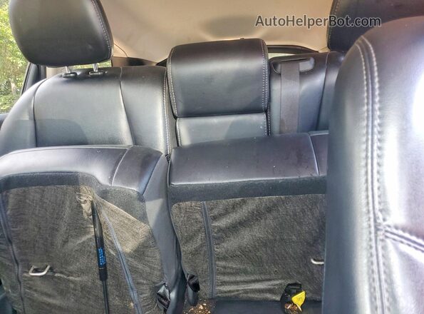 5N1DR2CN3LC587206 2020 NISSAN PATHFINDER Black Rear seats view