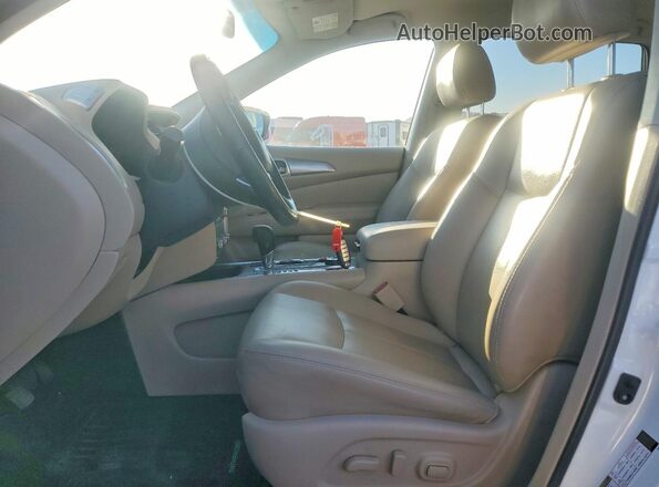 5N1DR2MM1JC642741 2018 NISSAN PATHFINDER White Front interior view