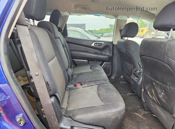 5N1DR2MM2JC665543 2018 NISSAN PATHFINDER Синий Вид задних сидений