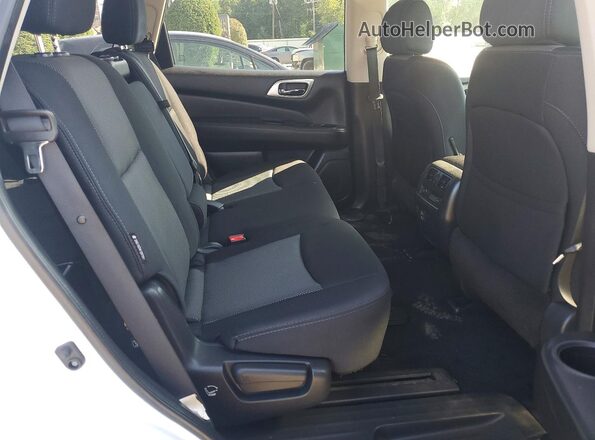 5N1DR2MM3JC631577 2018 NISSAN PATHFINDER White უკანა სალონის ხედი