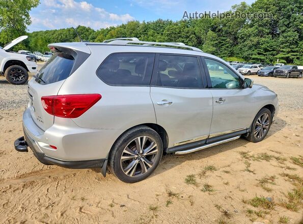 5N1DR2MM4JC677922 2018 NISSAN PATHFINDER Silver Trasero derecho