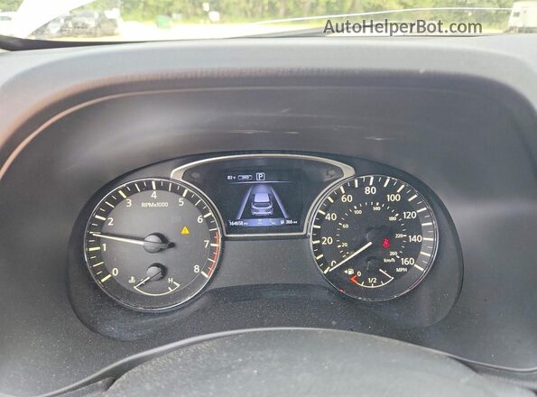 5N1DR2MM4JC677922 2018 NISSAN PATHFINDER Silver Vista del cuadro de instrumentos