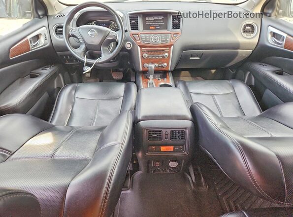 5N1DR2MM4JC677922 2018 NISSAN PATHFINDER Silver Vista del salpicadero