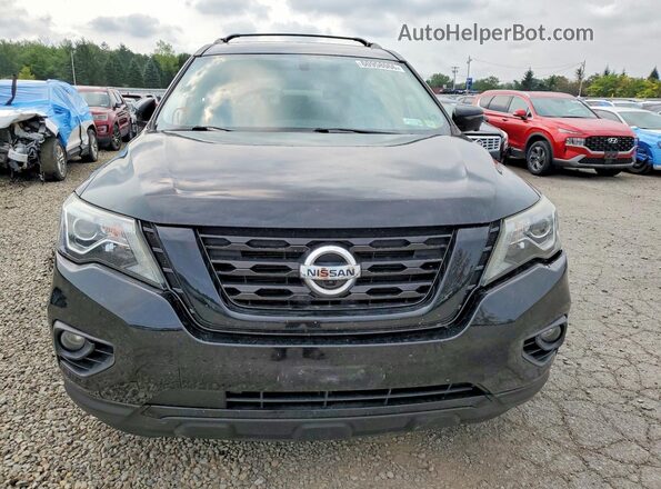 5N1DR2MM5JC627904 2018 NISSAN PATHFINDER Black Widok z przodu