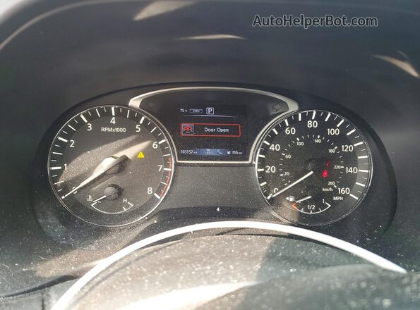 5N1DR2MM7HC611598 2017 NISSAN PATHFINDER Red Instrument cluster view