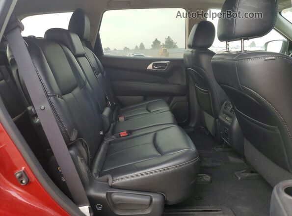 5N1DR2MM7HC611598 2017 NISSAN PATHFINDER Red Rear interior view