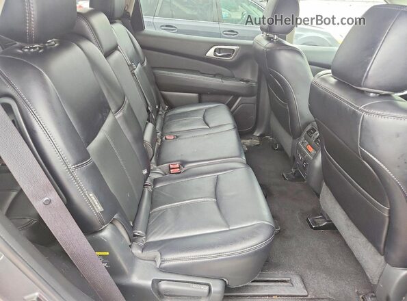 5N1DR2MM9KC646182 2019 NISSAN PATHFINDER Gray Вид задньої частини салону