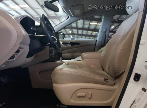 5N1DR2MN1JC614043 2018 NISSAN PATHFINDER White Front interior view
