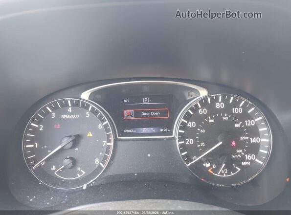 5N1DR2MN3KC642413 2019 NISSAN PATHFINDER Green Widok tylnych siedzeń