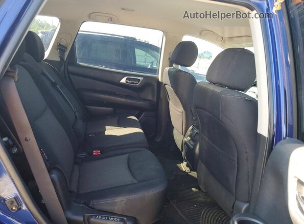 5N1DR2MN6JC605483 2018 NISSAN PATHFINDER Blue Rear interior view