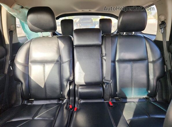 5N1DR2MN8JC625072 2018 NISSAN PATHFINDER Black Widok tylnych siedzeń