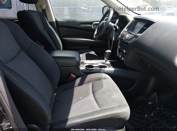 5N1DR2MN8JC671467 2018 NISSAN PATHFINDER Черный Вид салона спереди