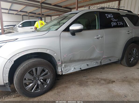 5N1DR3BA3SC201810 2025 NISSAN PATHFINDER Серебряный Вид спереди