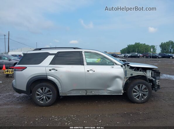 5N1DR3BC6SC207165 2025 NISSAN PATHFINDER Серебряный Панорамный вид салона 360°