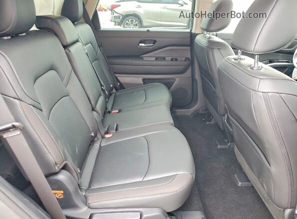 5N1DR3CA2SC302464 2025 NISSAN PATHFINDER Gray Вид задньої частини салону
