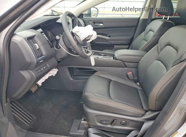 5N1DR3CA2SC302464 2025 NISSAN PATHFINDER Gray Вид салону спереду