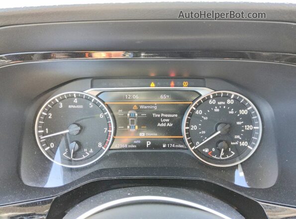 5N1DR3CC1SC235891 2025 NISSAN PATHFINDER Silver ხელსაწყოთა პანელის ხედი