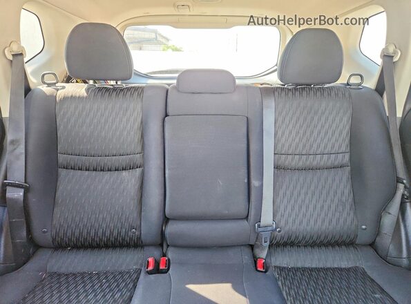5N1ET2MV3HC786266 2017 NISSAN ROGUE Белый Вид задних сидений