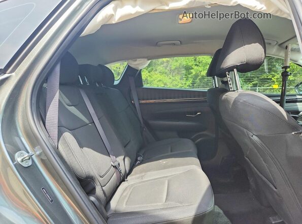 5NMJACAE5NH056455 2022 HYUNDAI TUCSON Серый Вид задней части салона