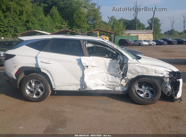 5NMJACAE7NH069448 2022 HYUNDAI TUCSON White Սալոնի հետևի տեսք