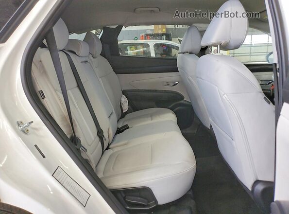 5NMJB3DE1TH632273 2026 HYUNDAI TUCSON White Rear seats view